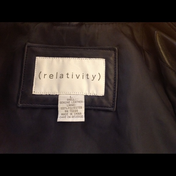 Leather jacket - Picture 2 of 8